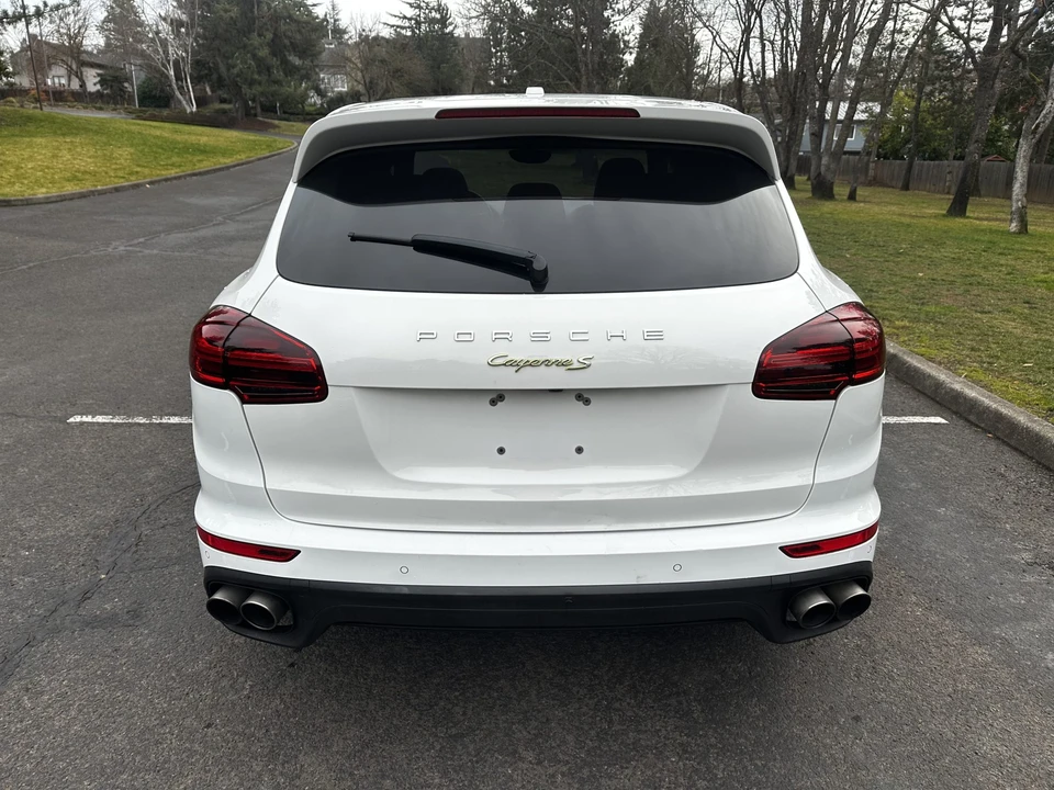2016 Porsche 958 Cayenne S - Image 15 of 31
