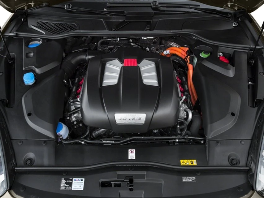 2016 Porsche 958 Cayenne - Image 13 of 17