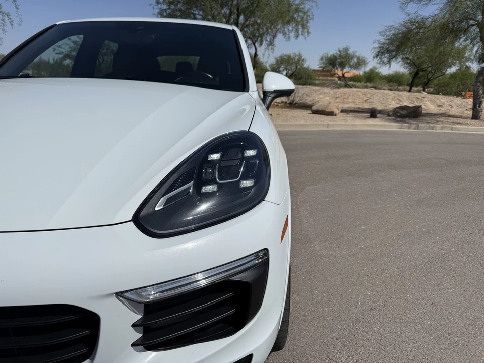 2016 Porsche 958 Cayenne S - Image 14 of 31