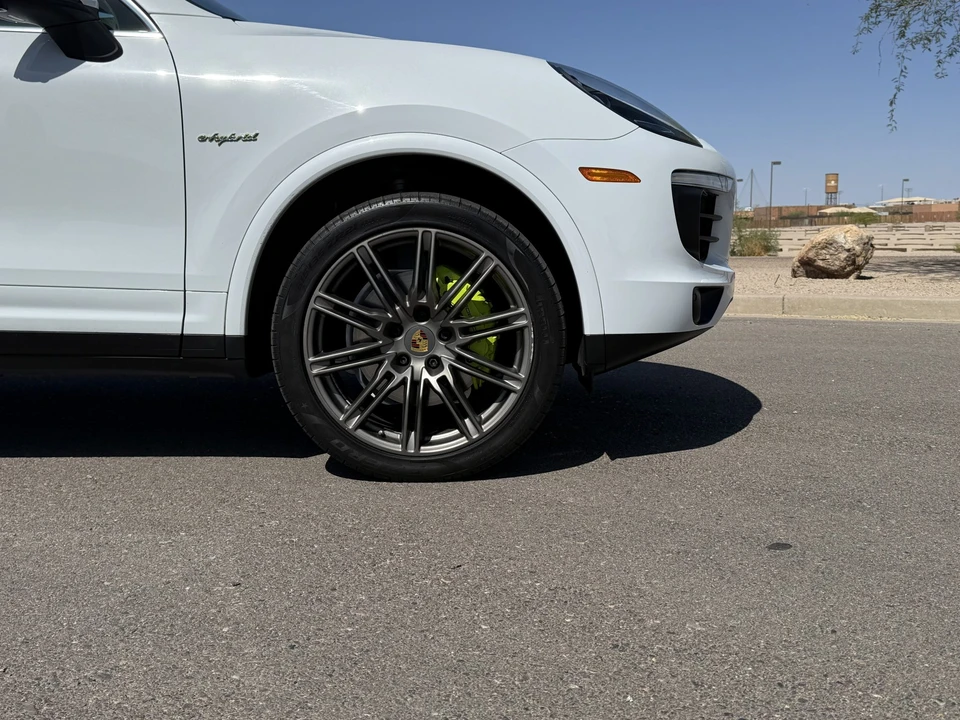 2016 Porsche 958 Cayenne S - Image 30 of 31