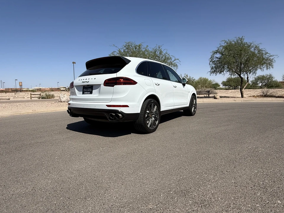 2016 Porsche 958 Cayenne S - Image 9 of 31
