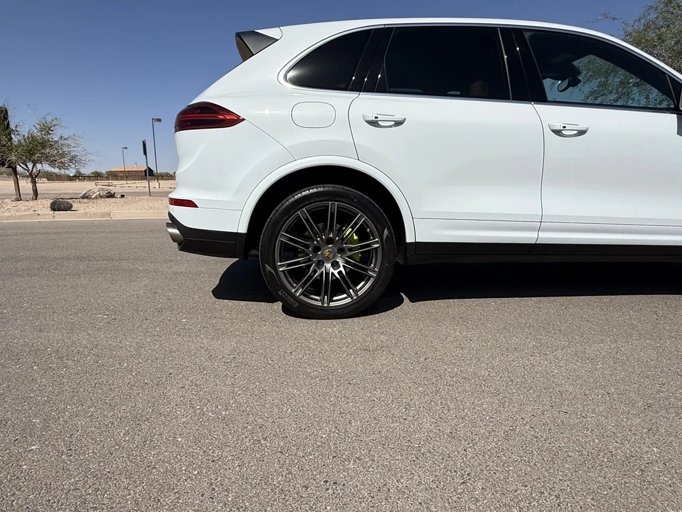 2016 Porsche 958 Cayenne S - Image 29 of 31