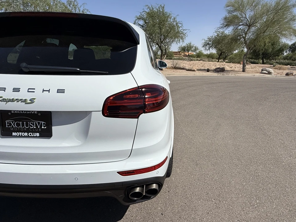 2016 Porsche 958 Cayenne S - Image 18 of 31