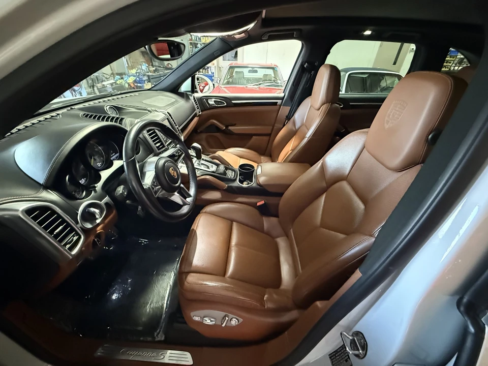 2016 Porsche 958 Cayenne S - Image 31 of 31