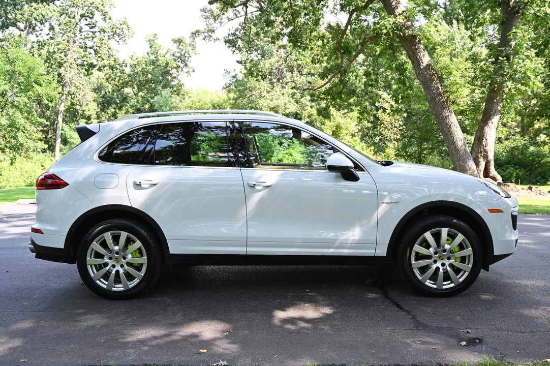2016 Porsche Cayenne - Image 12 of 31
