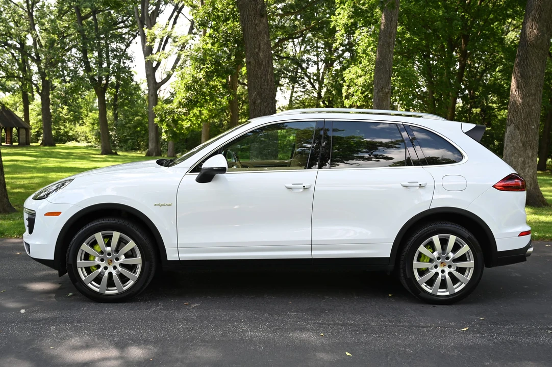 2016 Porsche Cayenne - Image 10 of 31