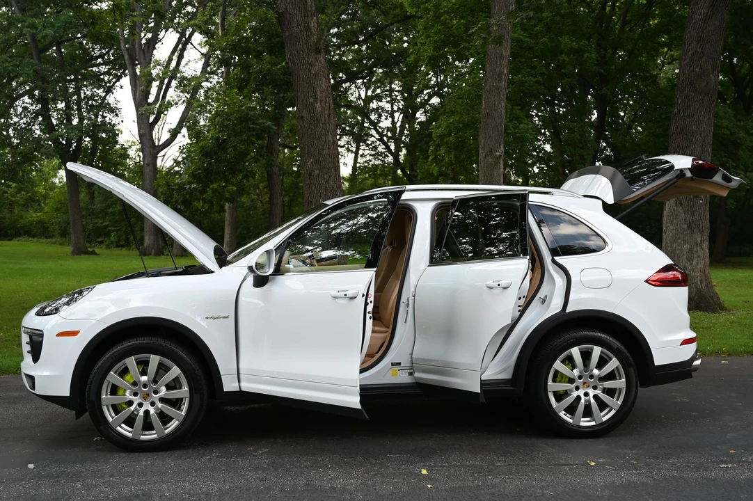 2016 Porsche Cayenne - Image 21 of 31