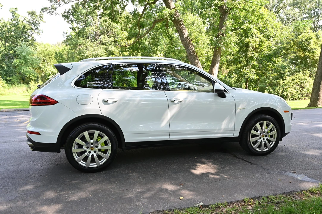 2016 Porsche Cayenne - Image 11 of 31