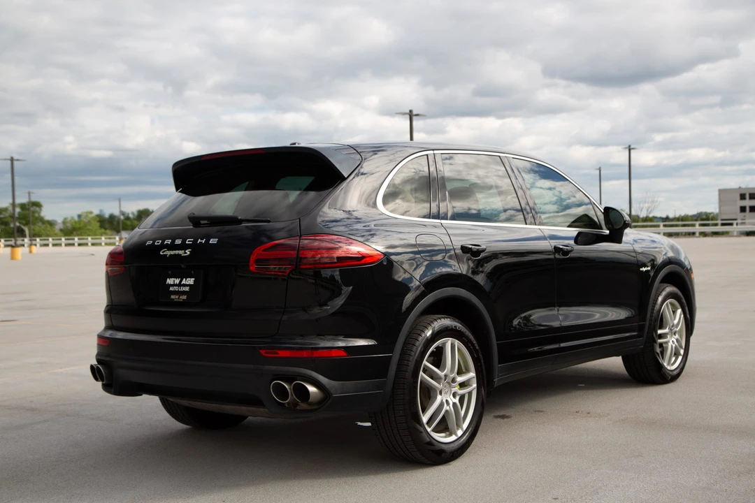 2016 Porsche 958 Cayenne - Image 26 of 31