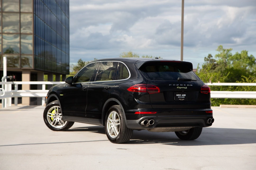 2016 Porsche 958 Cayenne - Image 12 of 31
