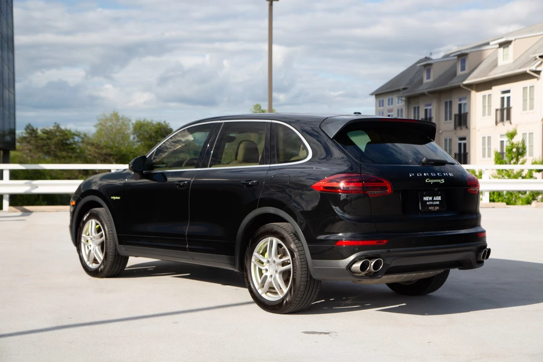 2016 Porsche 958 Cayenne - Image 9 of 31