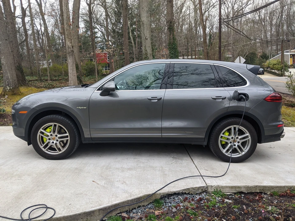2016 Porsche 958 Cayenne S - Image 17 of 17