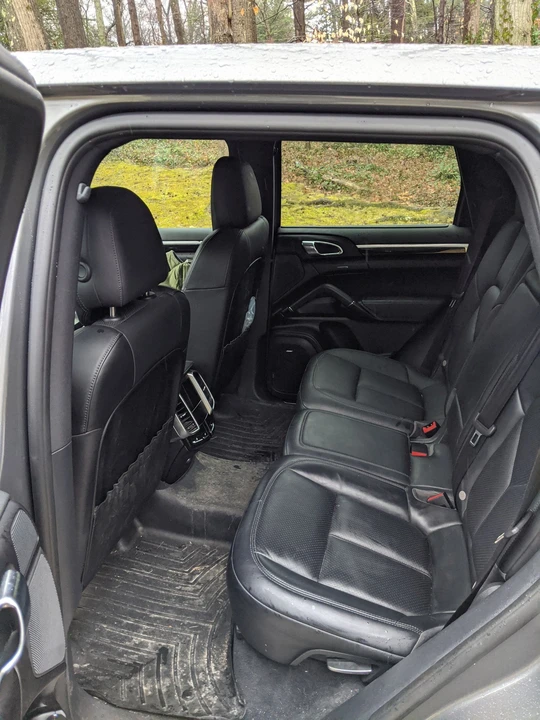 2016 Porsche 958 Cayenne S - Image 5 of 17