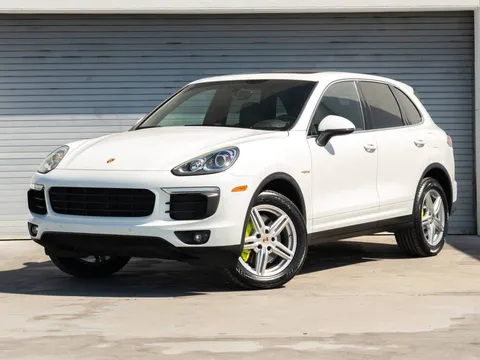 2016 Porsche Cayenne S E-Hybrid
