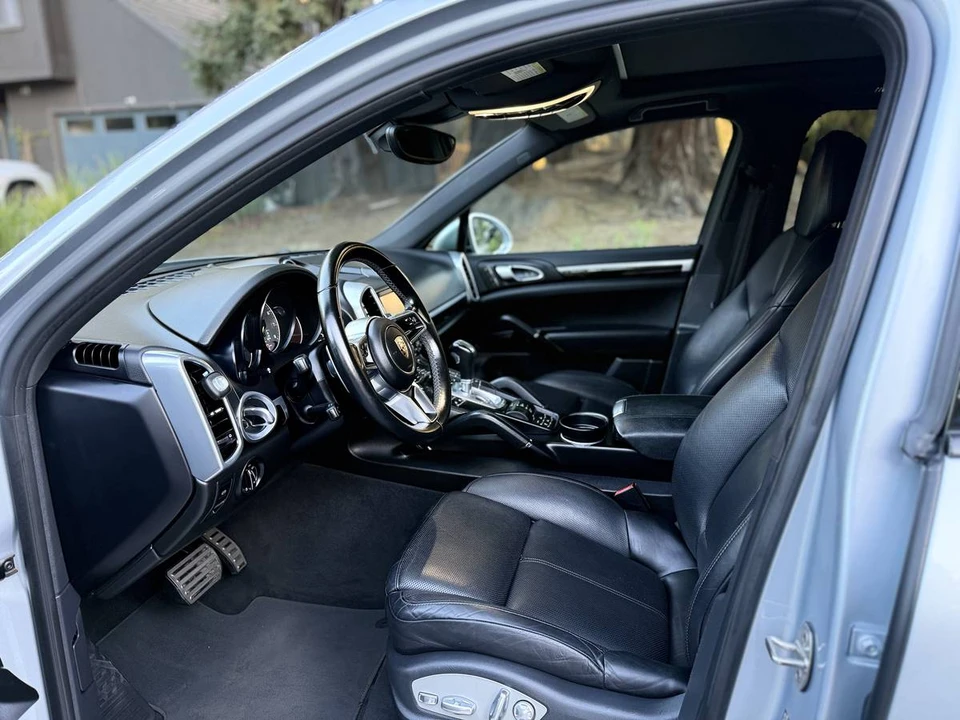 2016 Porsche 958 Cayenne - Image 6 of 13