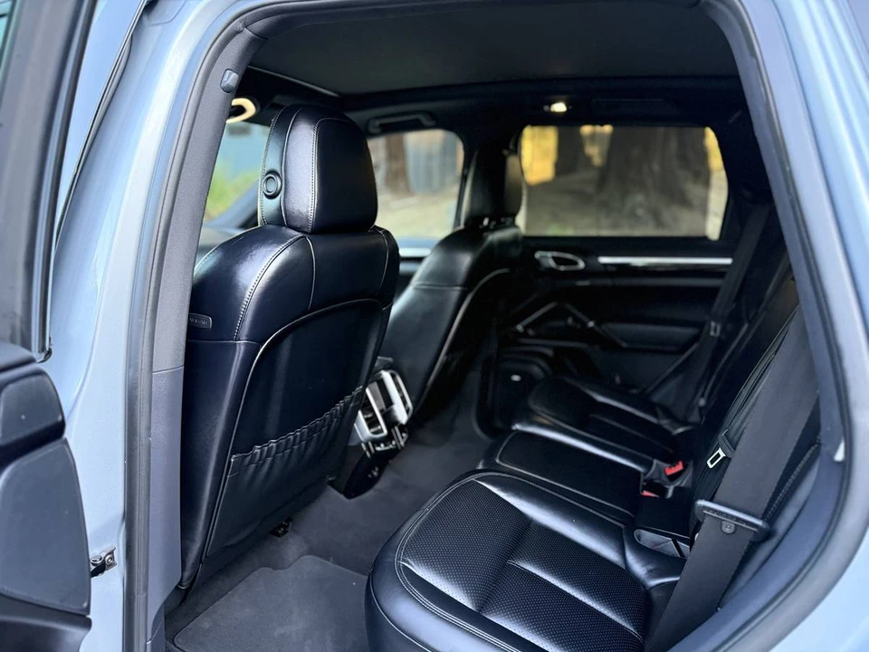 2016 Porsche 958 Cayenne - Image 8 of 13