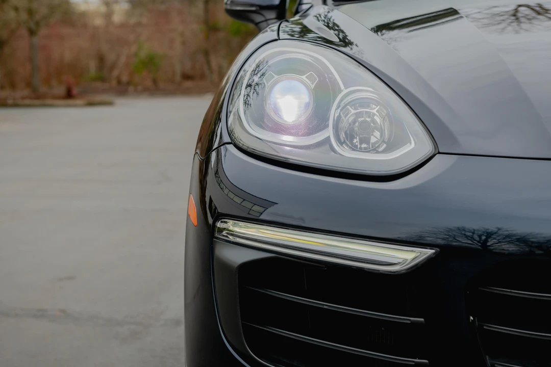 2016 Porsche 958 Cayenne S - Image 18 of 31