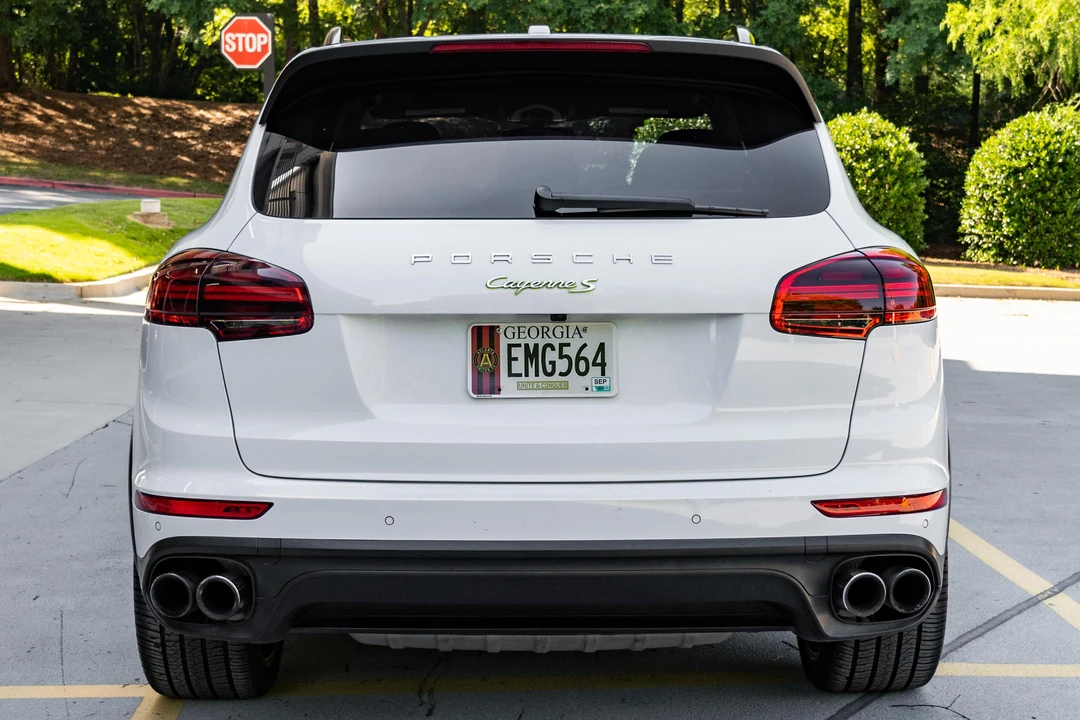 2016 Porsche 958 Cayenne S - Image 5 of 31