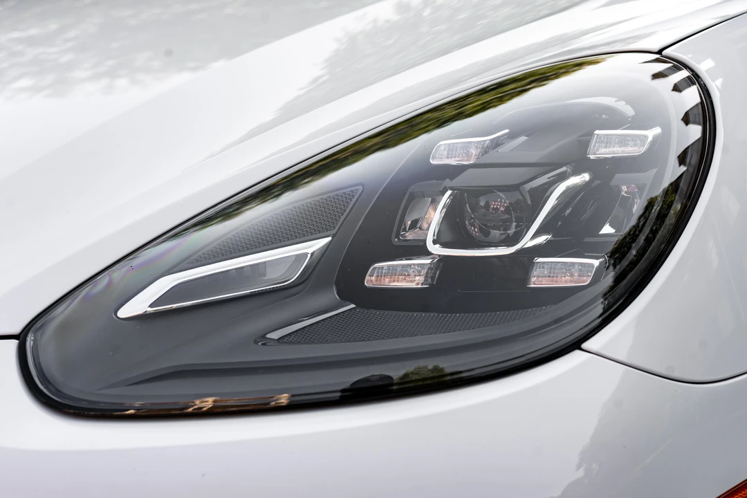 2016 Porsche 958 Cayenne S - Image 15 of 31