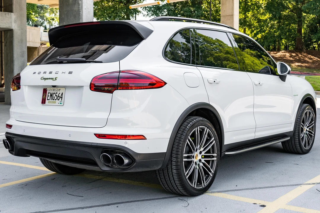 2016 Porsche 958 Cayenne S - Image 4 of 31