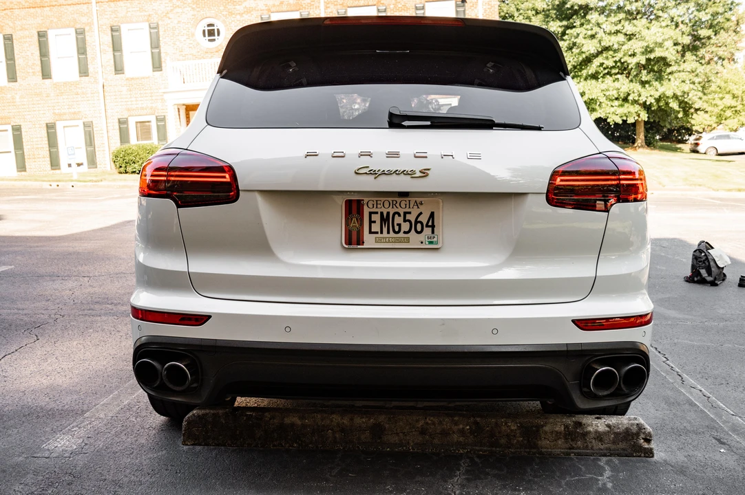 2016 Porsche 958 Cayenne S - Image 9 of 31