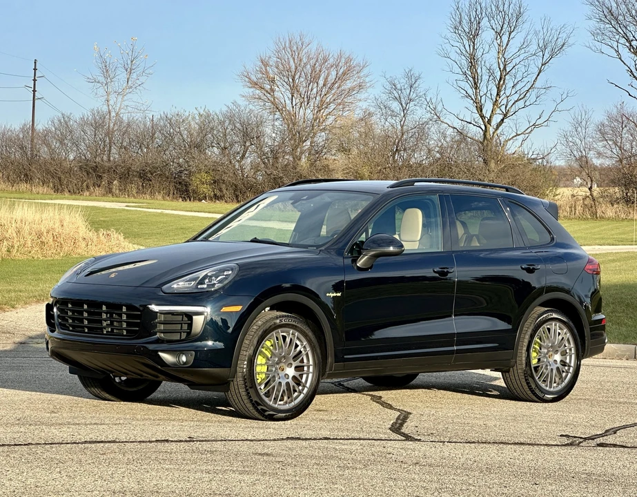 2016 Porsche 958 Cayenne S - Image 8 of 31