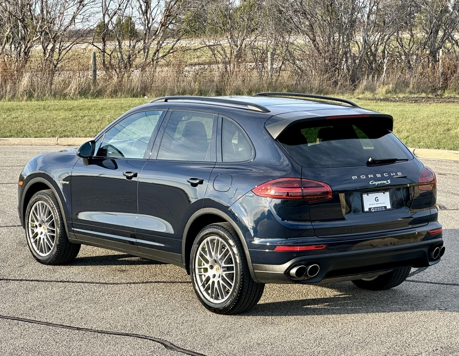 2016 Porsche 958 Cayenne S - Image 10 of 31