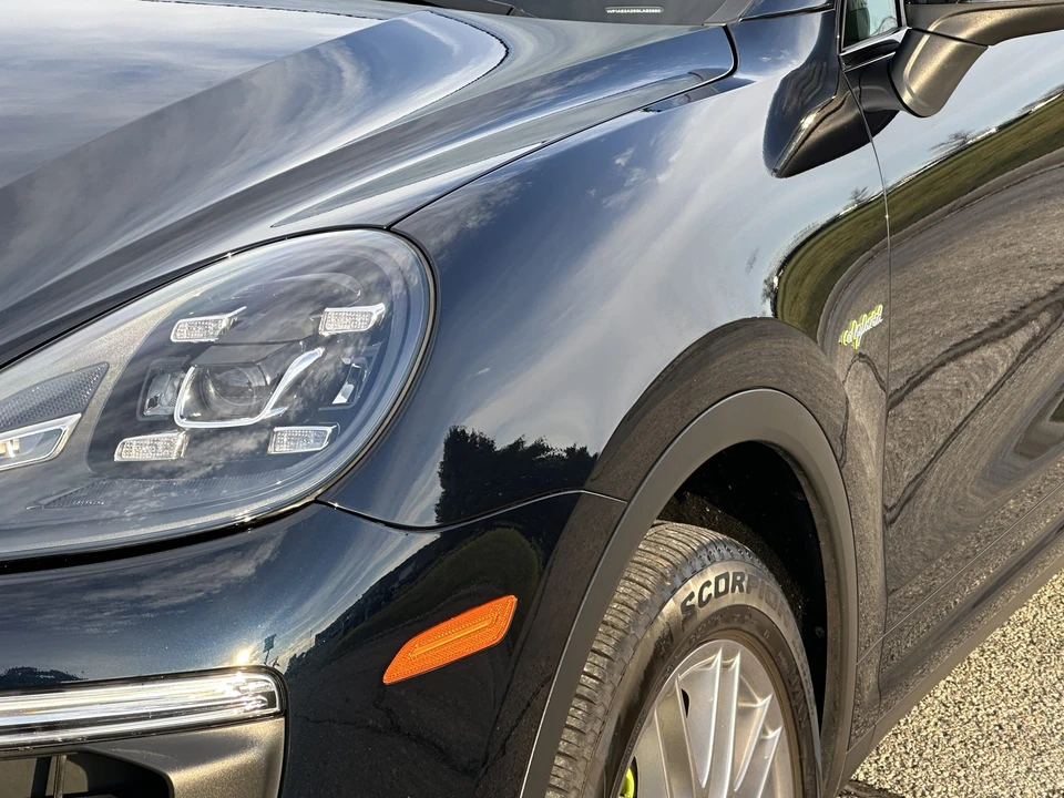2016 Porsche 958 Cayenne S - Image 17 of 31