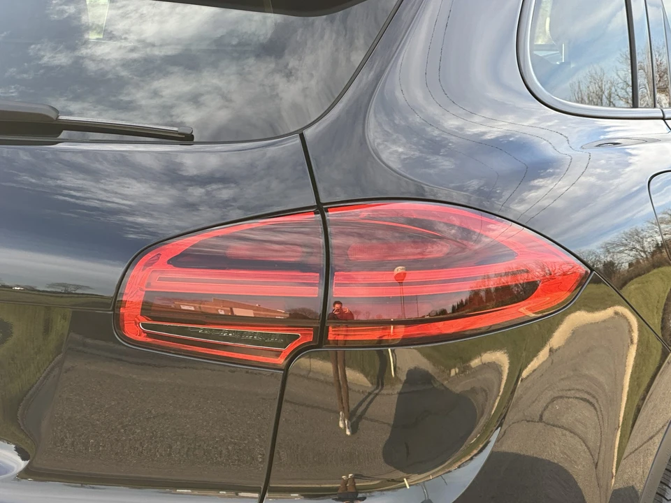 2016 Porsche 958 Cayenne S - Image 29 of 31