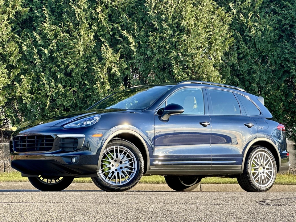2016 Porsche 958 Cayenne S - Image 5 of 31