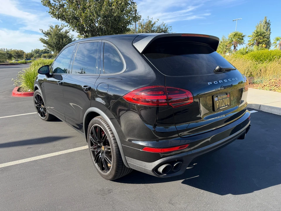2016 Porsche 958 Cayenne - Image 12 of 31