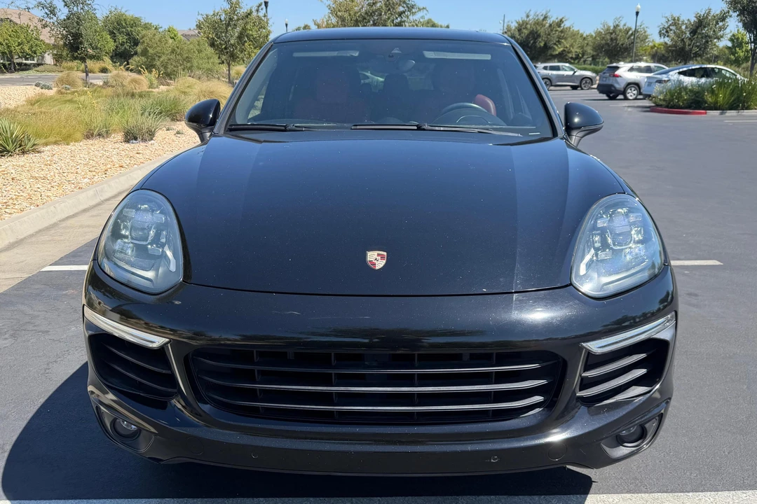 2016 Porsche 958 Cayenne - Image 2 of 31