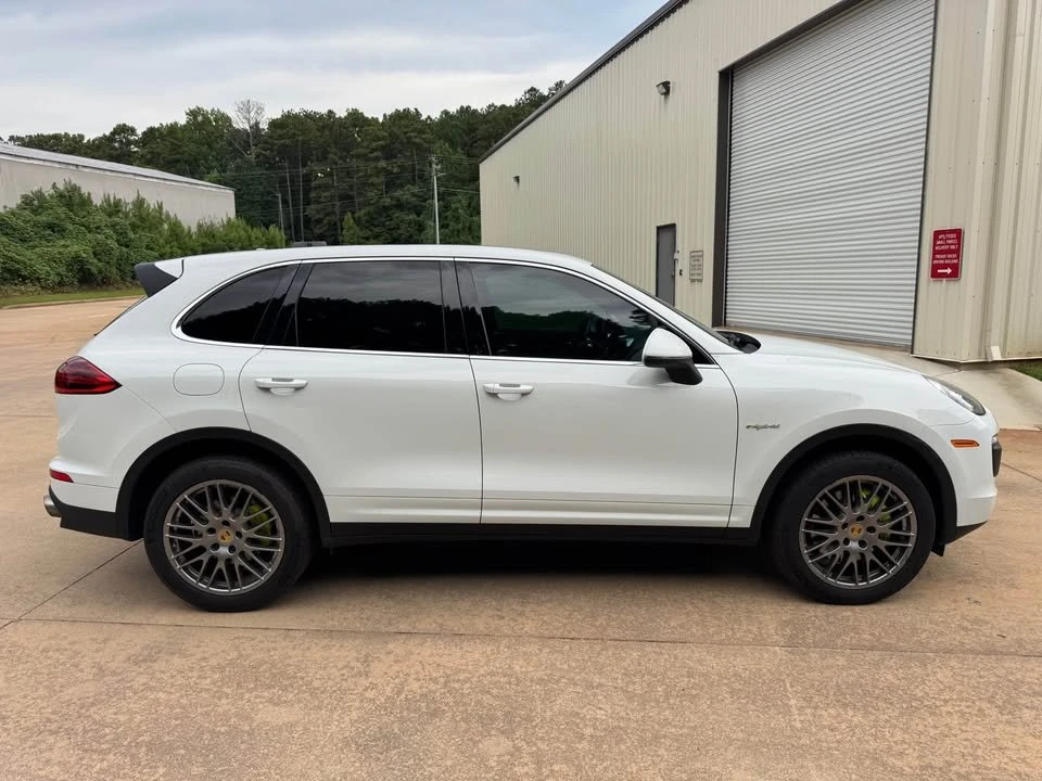 2016 Porsche 958 Cayenne - Image 3 of 9