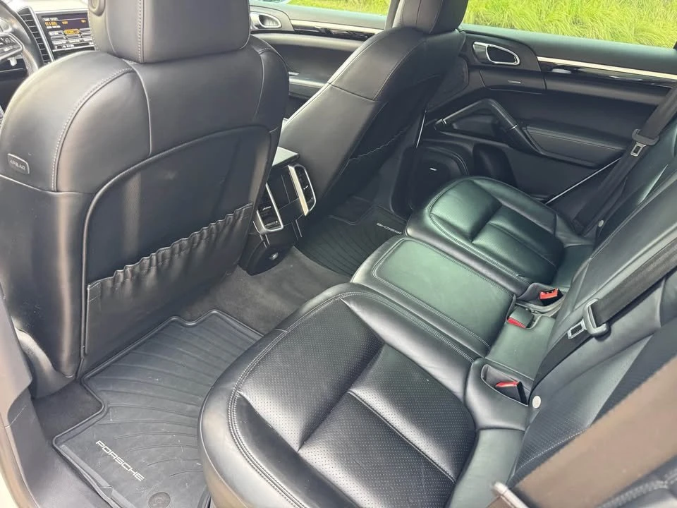 2016 Porsche 958 Cayenne - Image 8 of 9