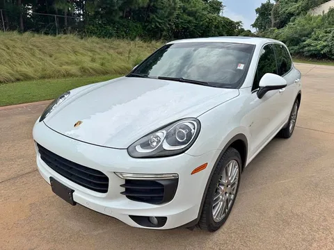 2016 Porsche Cayenne S E-Hybrid