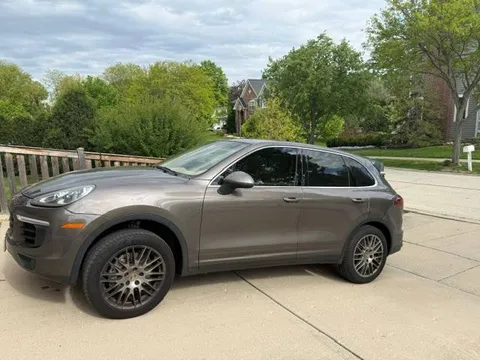 2016 Porsche Cayenne S
