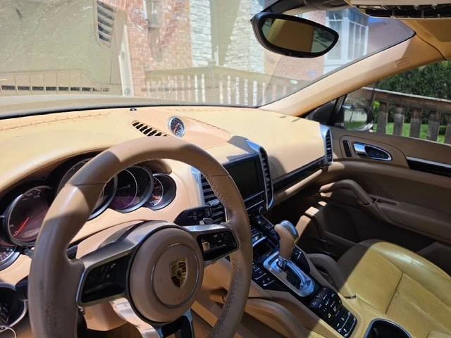 2016 Porsche 958 Cayenne S - Image 11 of 12