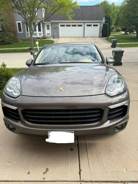 2016 Porsche 958 Cayenne S - Image 4 of 12