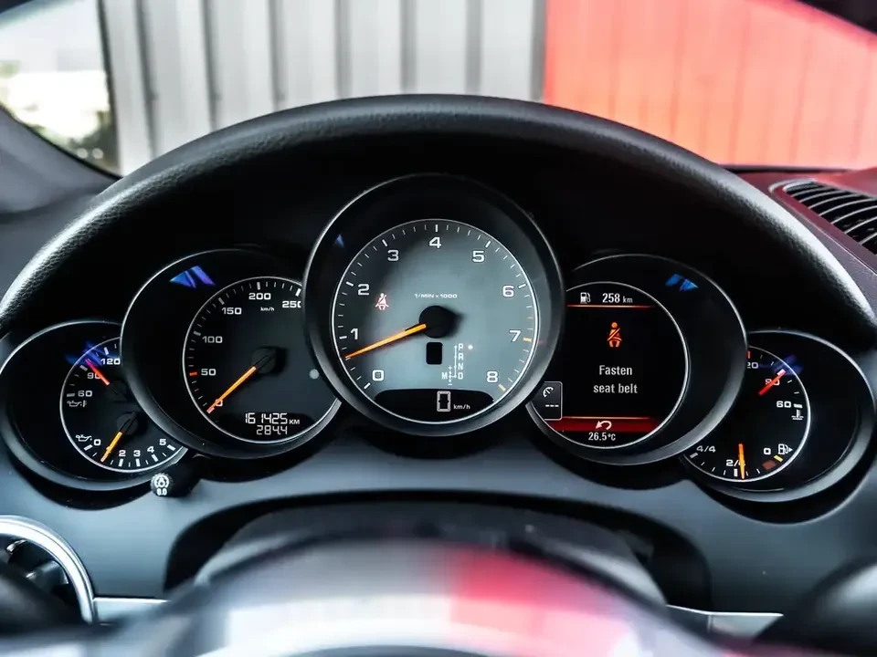 2016 Porsche 958 Cayenne S - Image 16 of 17