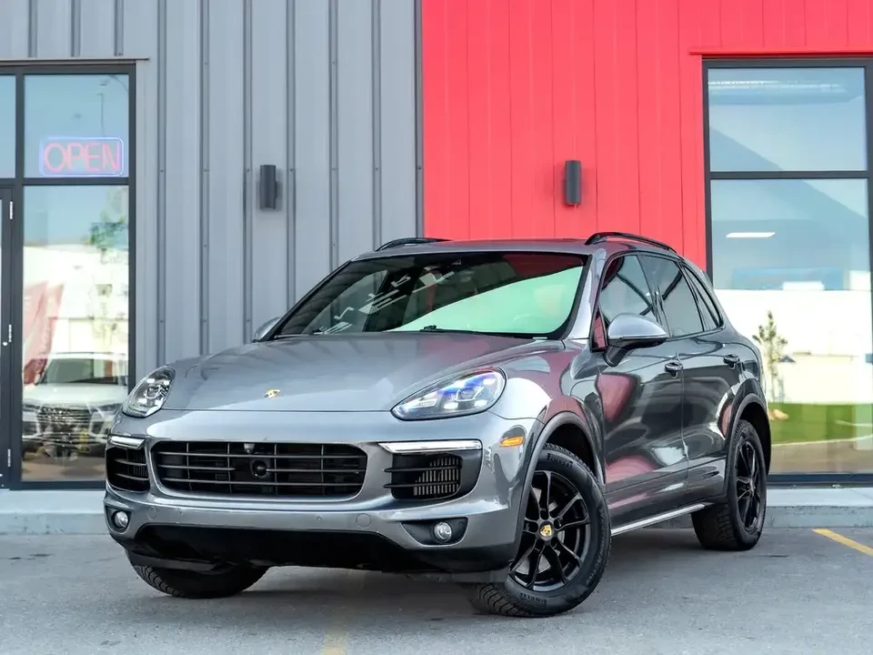 2016 Porsche 958 Cayenne S - Image 2 of 20