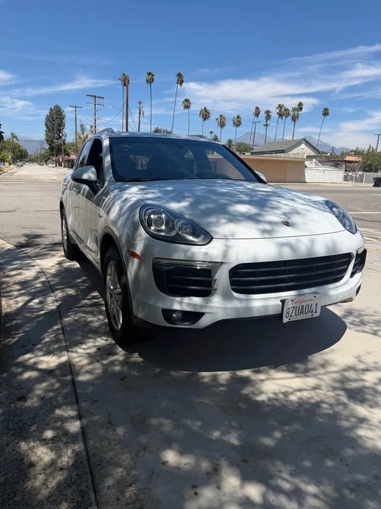 2016 Porsche 958 Cayenne - Image 3 of 12