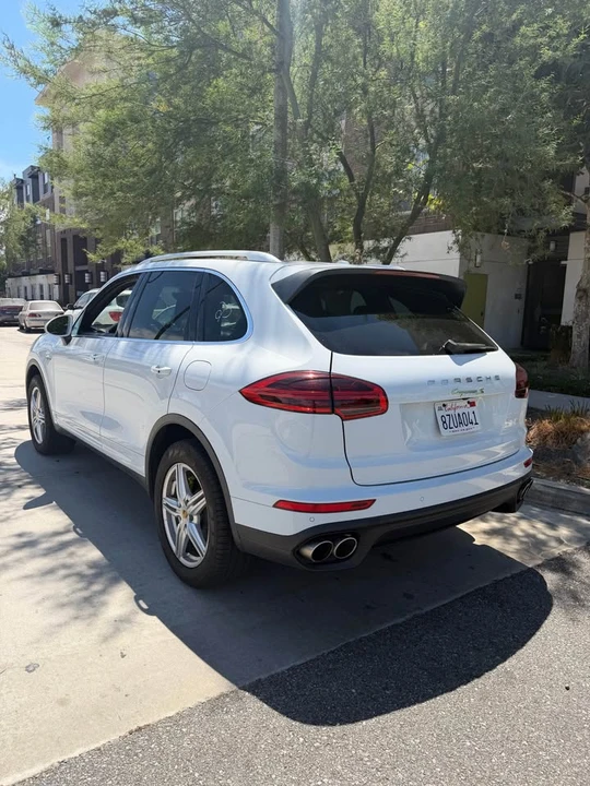 2016 Porsche 958 Cayenne - Image 6 of 12