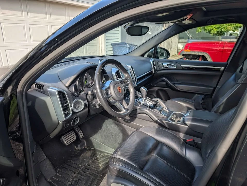 2016 Porsche 958 Cayenne S - Image 7 of 7