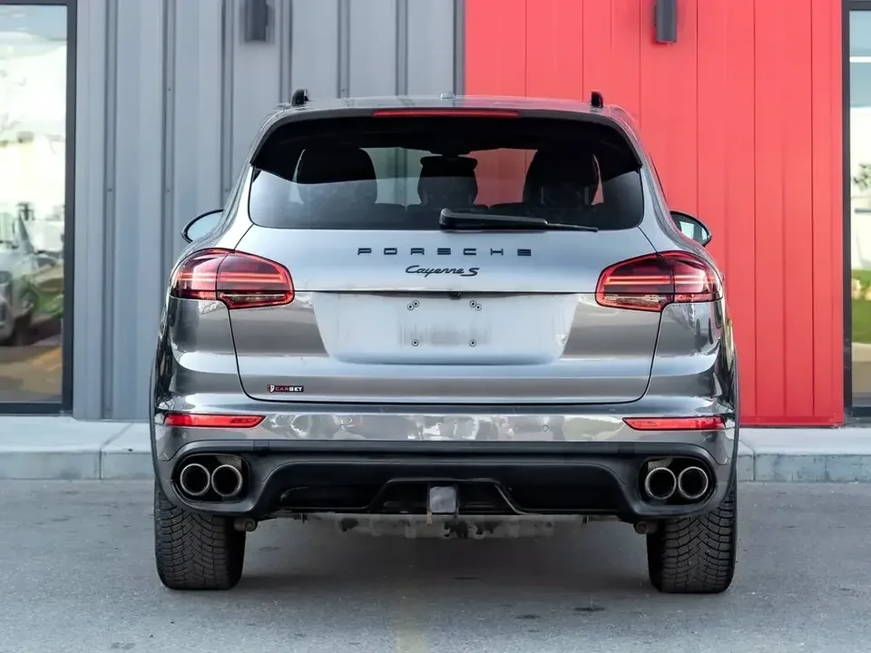 2016 Porsche 958 Cayenne S - Image 2 of 18