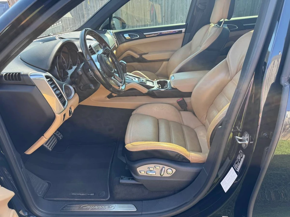 2016 Porsche 958 Cayenne S - Image 6 of 11