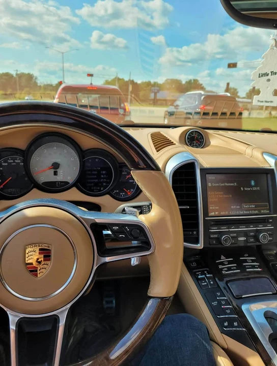 2016 Porsche 958 Cayenne S - Image 6 of 10
