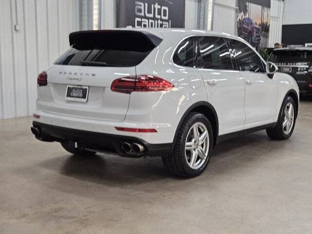 2016 Porsche 958 Cayenne S - Image 5 of 19