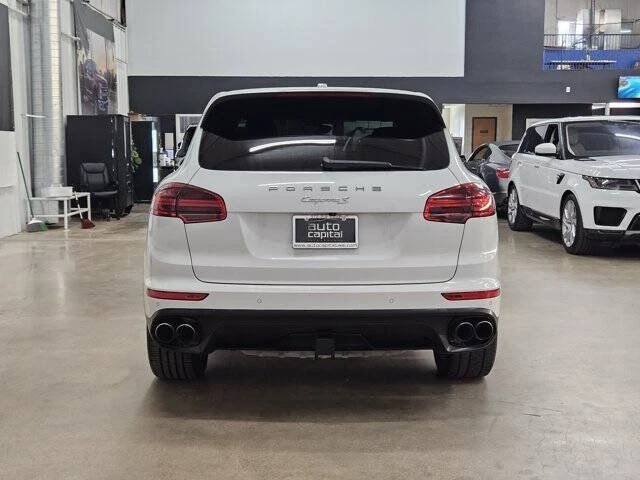 2016 Porsche 958 Cayenne S - Image 4 of 19