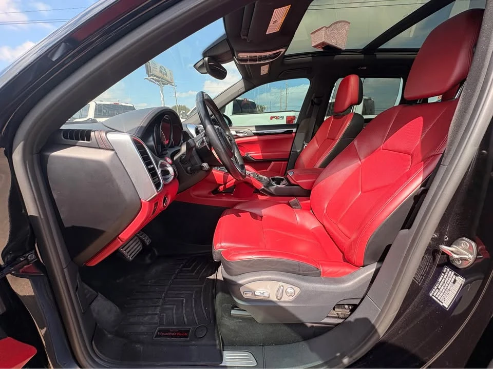 2016 Porsche 958 Cayenne S - Image 10 of 12