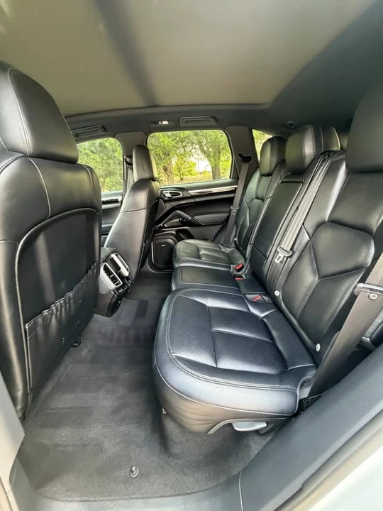 2016 Porsche 958 Cayenne S - Image 9 of 15